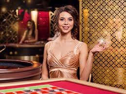 gold fish ဘောလုံးလောင်းကစား live odds Myanmar ကစားသမားများ